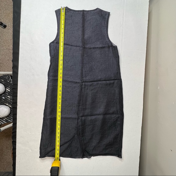 Zara Gray Crinkle Look with Shimmer Size M - Picture 9 of 9